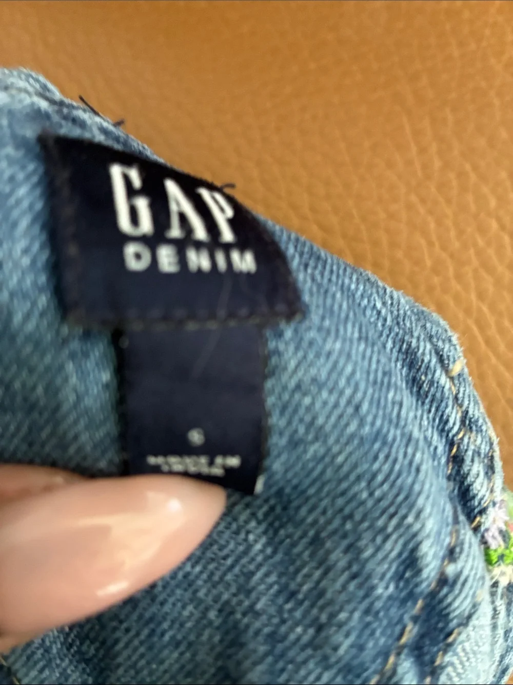 GAP Blue Denim Short Overalls with Pink & Green Floral Embroidery size small